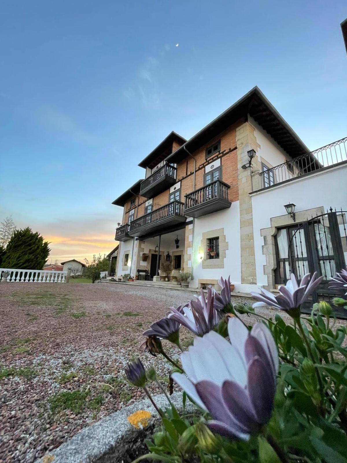 Hotel Palacio La Casona De Cerrazo Εξωτερικό φωτογραφία